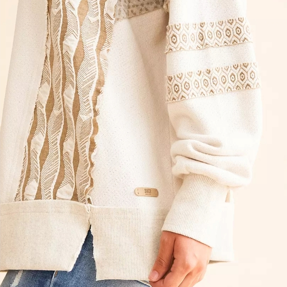 BKE x BUCKLE | Pieced Knit Panels & Raw Edge Pullover Crewneck Sweater - Picture 9 of 10